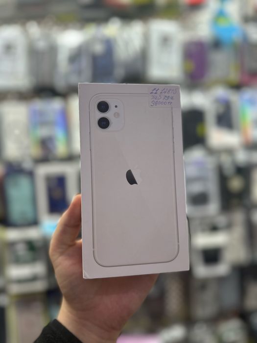 Айфон 11 разные