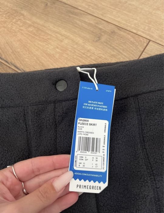 Fusta Adidas Fleece noua