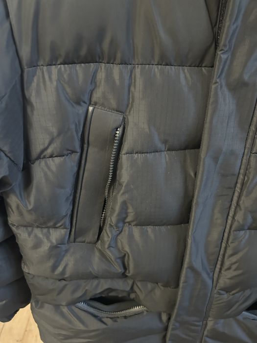 Продам зимнюю куртку Giovanni L размер
