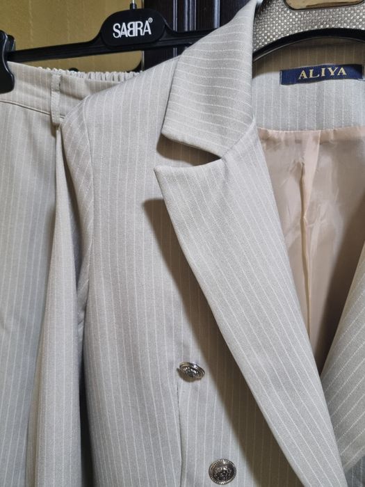 Женские брючный костюмы