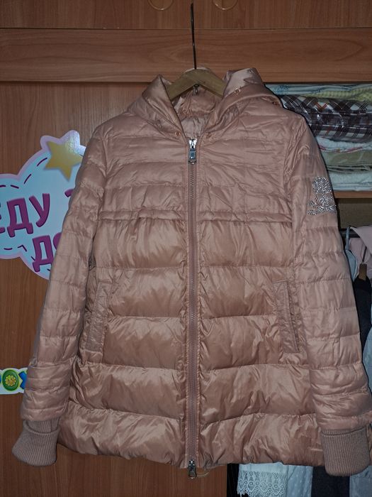 Продам    куртки и платья