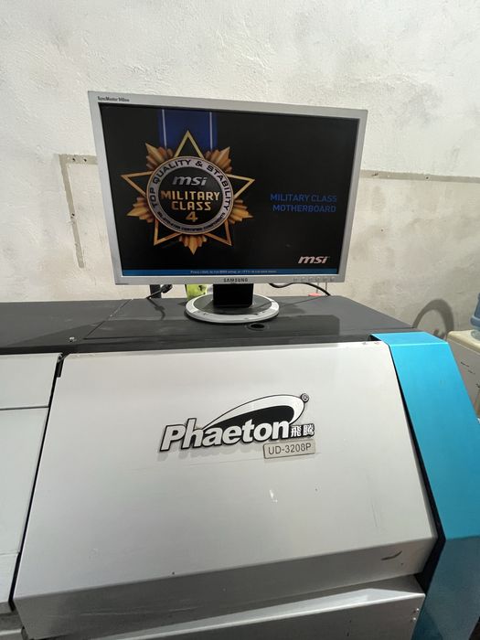 Широкоформатный принтер