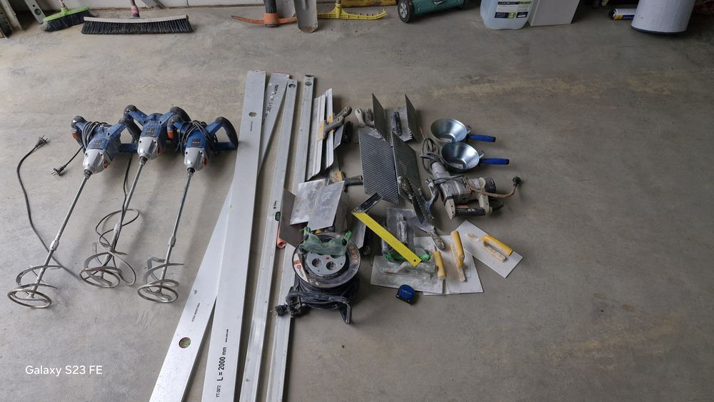 De vanzare scule pentru izolați case