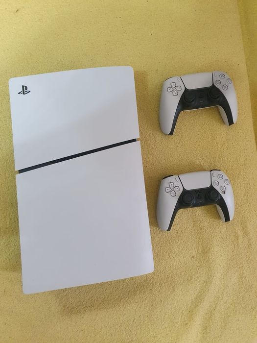 Продам Sony playstation 5 slim срочно