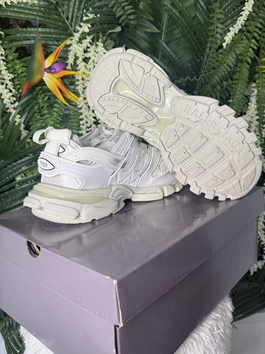 Balenciaga Track White Signature