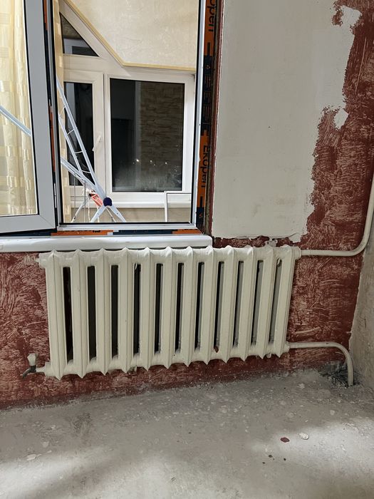 Срочно! Чугунная батарея 12 секций