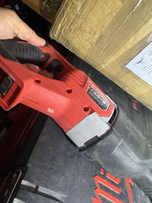 Fierastrau sabie Milwaukee din 2024