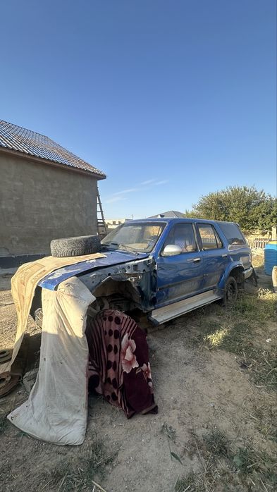 toyota hilux surf