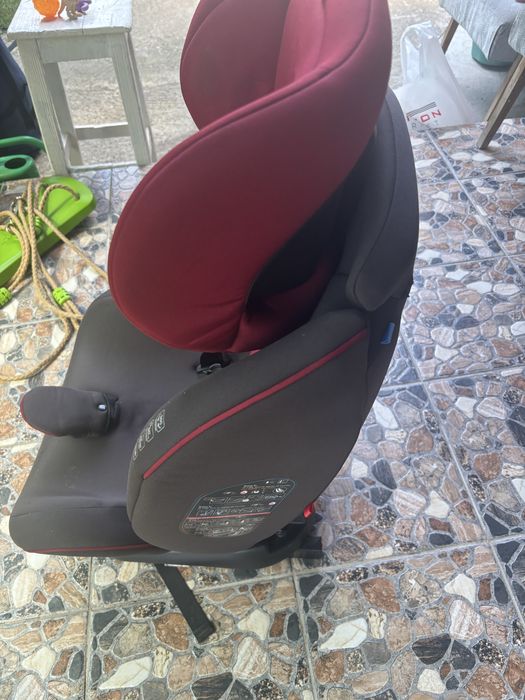 Scaun auto copil cu sistem isofix
