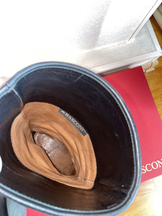 Продам сапоги женские демисезонные Basconi