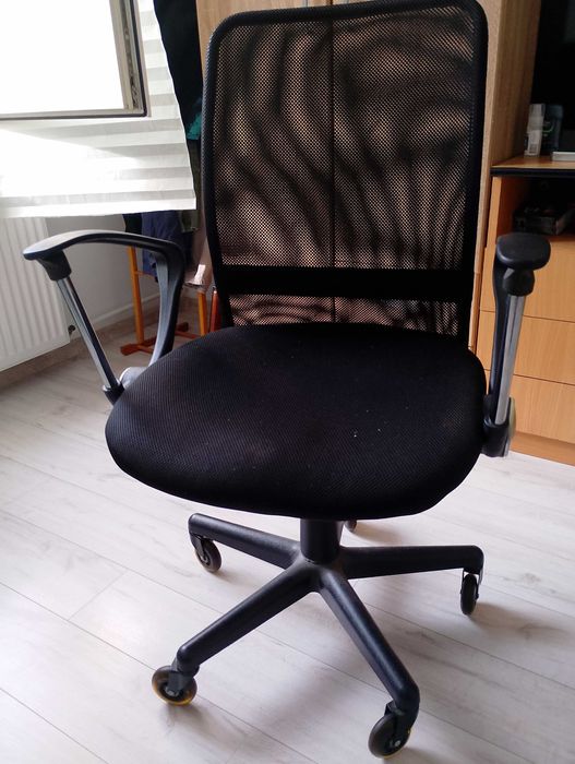 Scaun birou cu roti, culoare :negru