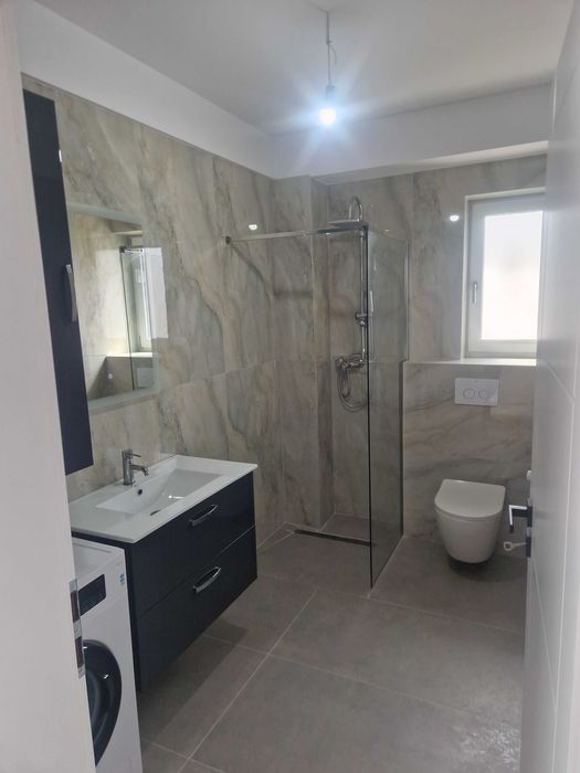 Inchiriez apartamente 2 camere in Valea Adanca