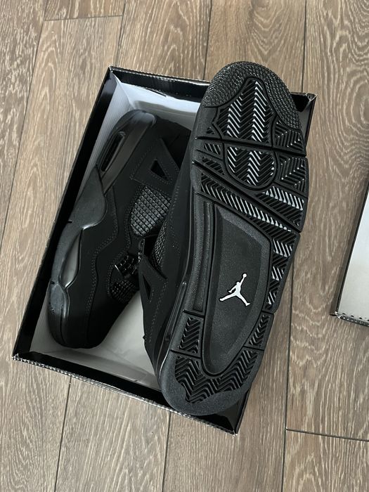 Jordan 4 Blackcat