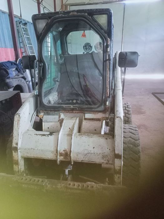 Продам мини погрузчик BobCat S130