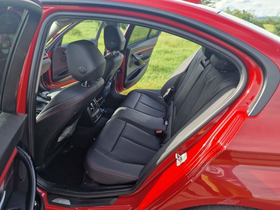 BMW Seria 3 F30 320D