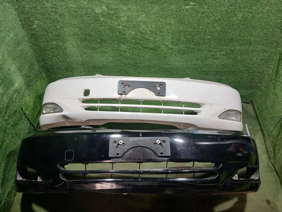 Продам передний бампер Toyota camry 30 оригинал