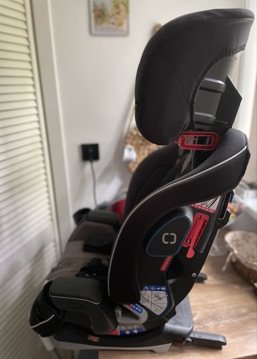 Scaun auto Graco ,potrivit pentru 0-12 ani !