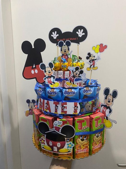 Torturi Personalizate din Dulciuri Ambalate