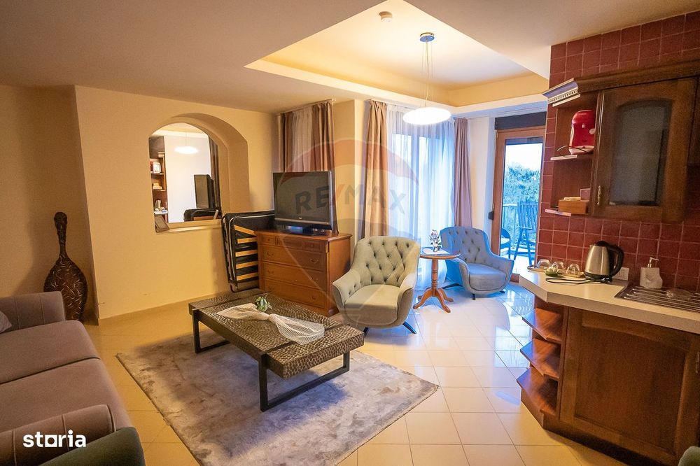 Hotel de vanzare Constanta vedere la Mare si Lacul Siutghiol