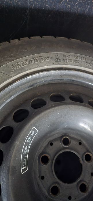 Продаются зимние шины с дисками