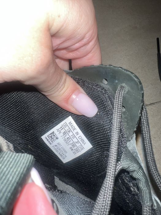 Adidasi barbati impecabili/editie limitata