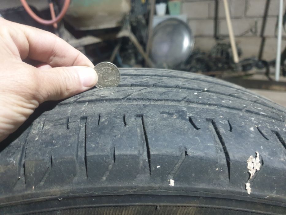 Шина летняя стоял на Альфарде