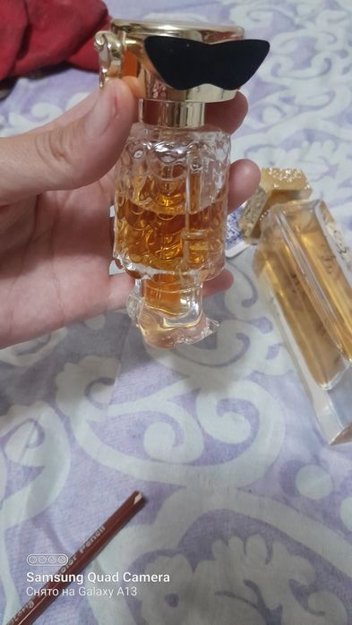 Парфюм духи есть