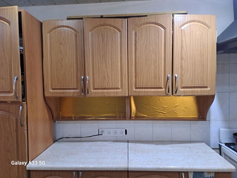 Сотилади кухунный гарнитур