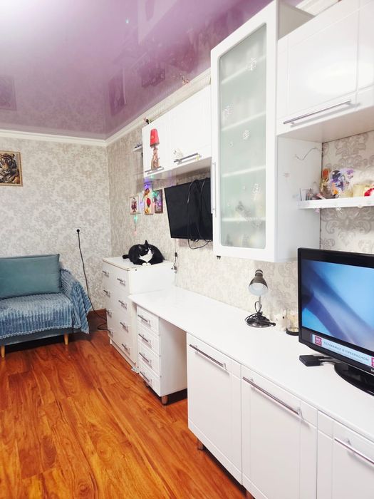 Продаётся благоустроенная квартира,район Василек