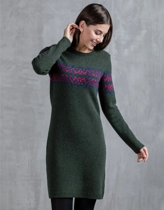 Платье из шерсти 40-42 размер