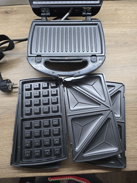 Сандвич тостер Gorenje SM703BK