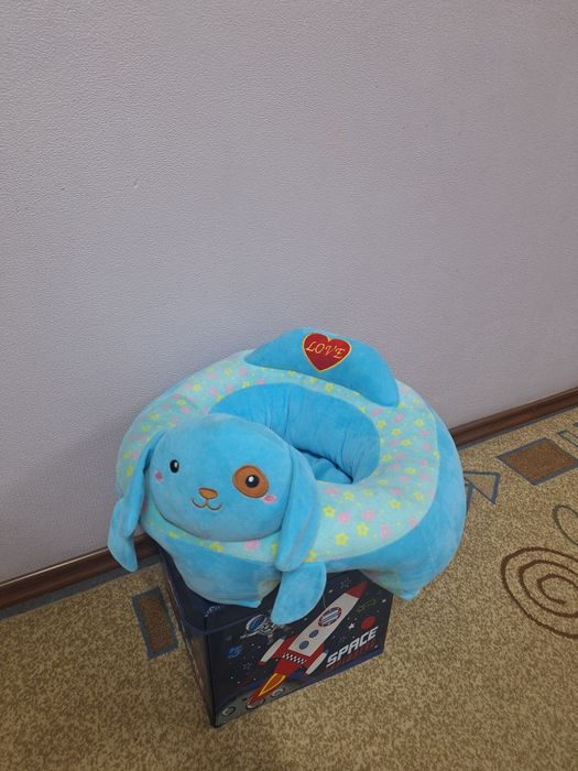 Продам сиденье для малыша.