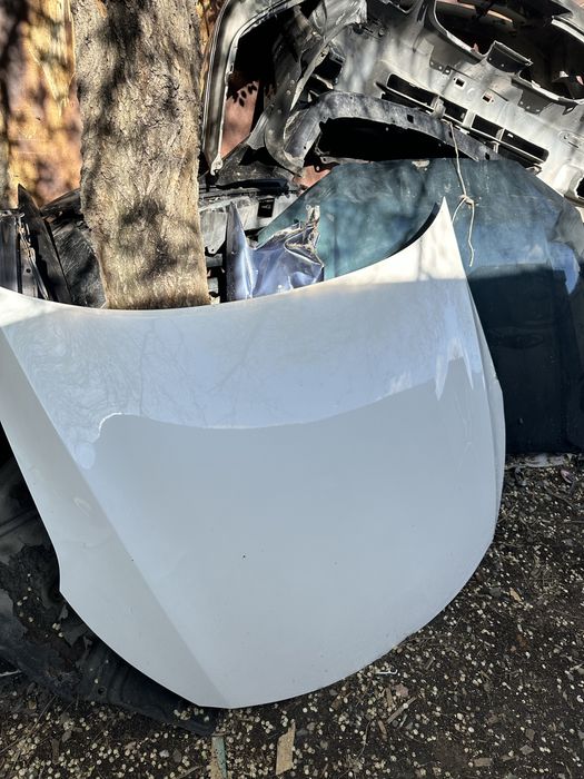 Продам капот киа к5 2011