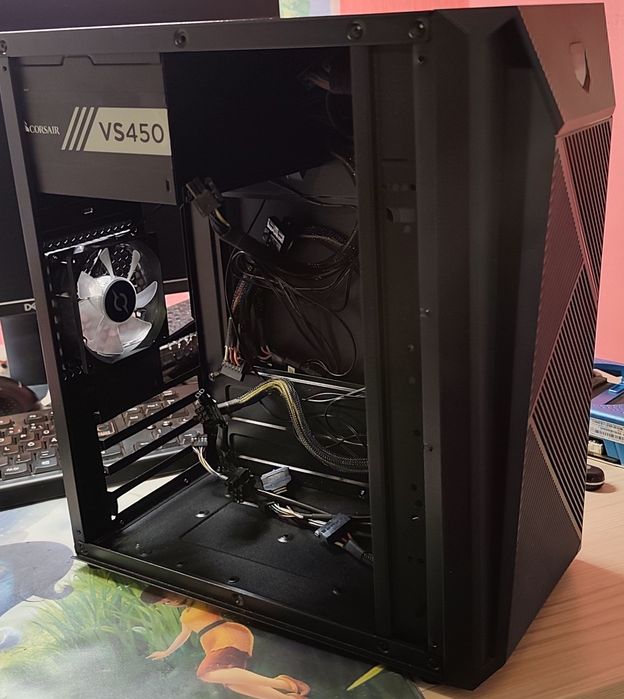 Carcasă PC Gaming AQYRIS Bellatrix Pro RGB, Sursa Corsair VS450