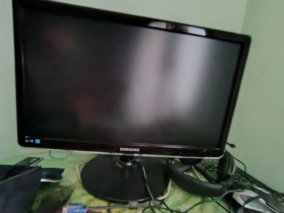 Samsung manitor holati alo