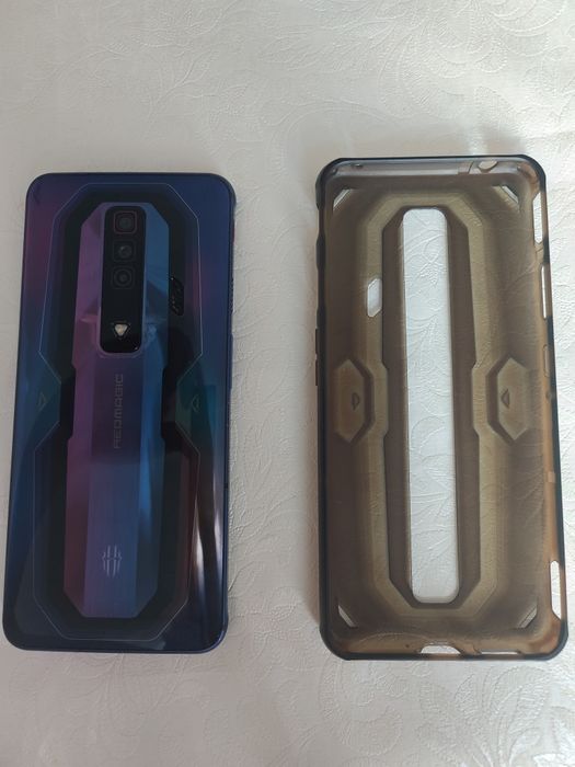 Продам игровой смартфон Nubia Red Magic 7