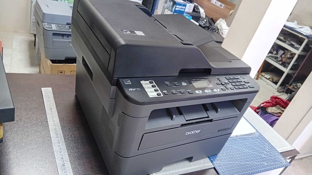 Чисто нов! Безжичен Wi-Fi лазерен принтер 3 в 1 Brother dcp L2710dw с дуплекс и ADF