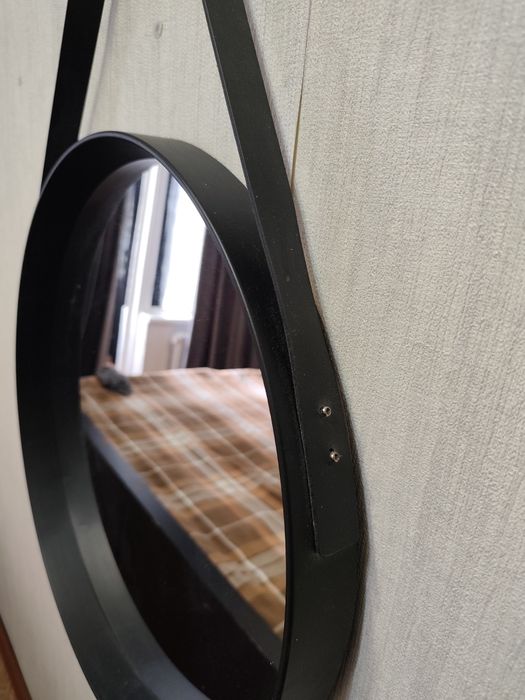 Продам зкркало целое