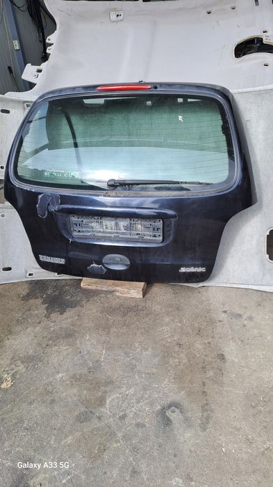 Заден Капак Задна Врата Рено Сценик 2 Renault Scenic 2