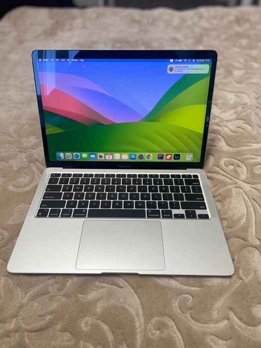 Лаптоп Apple MacBook Air M1 (2020) 8GB/256GB Silver 13,3''
