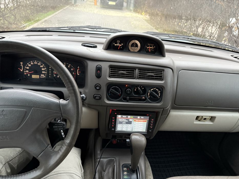 Mitsubishi Pajero Sport 3.0 Benzina + GPL Impecabil Impecabil