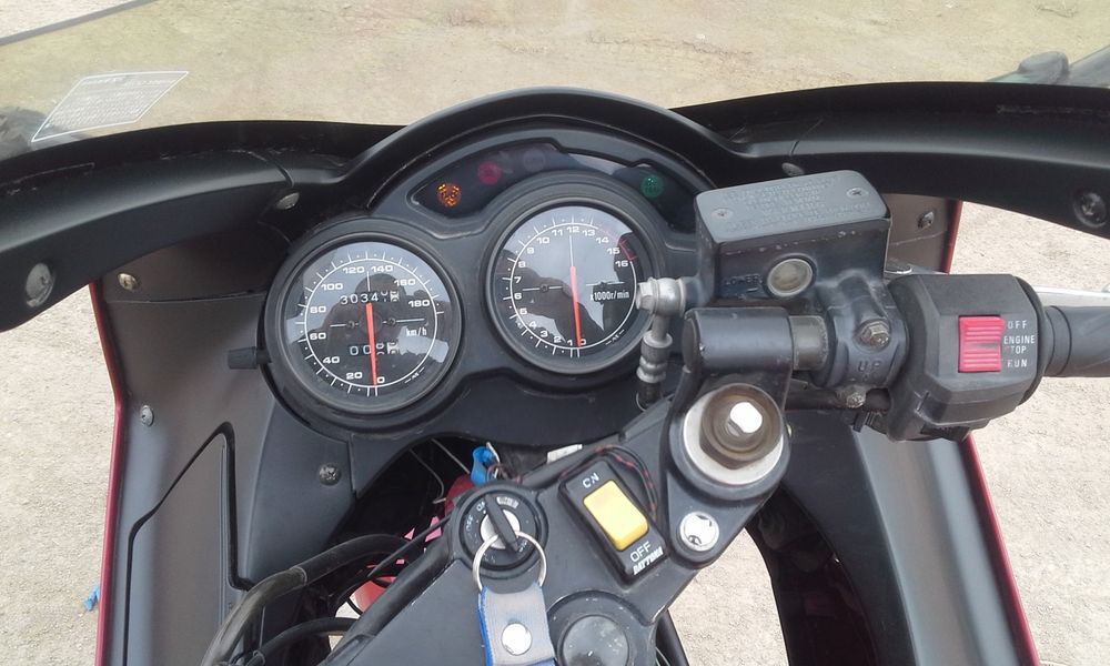 Продам спорт-турист Сузуки RF 400