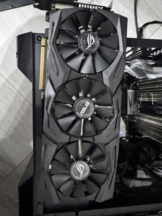 RX580 8GB Asus Rog Strix Overlocked edition
