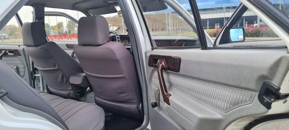 Мерседес Бенц  190й