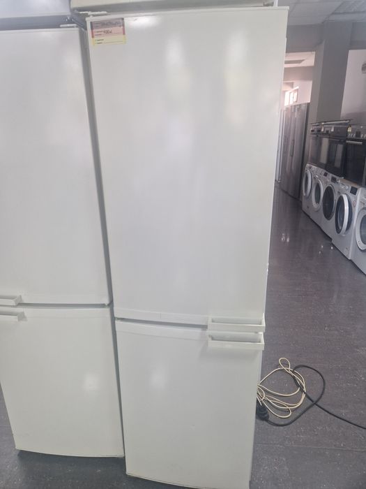 Хладилник с фризер Miele A++ 181/55/58