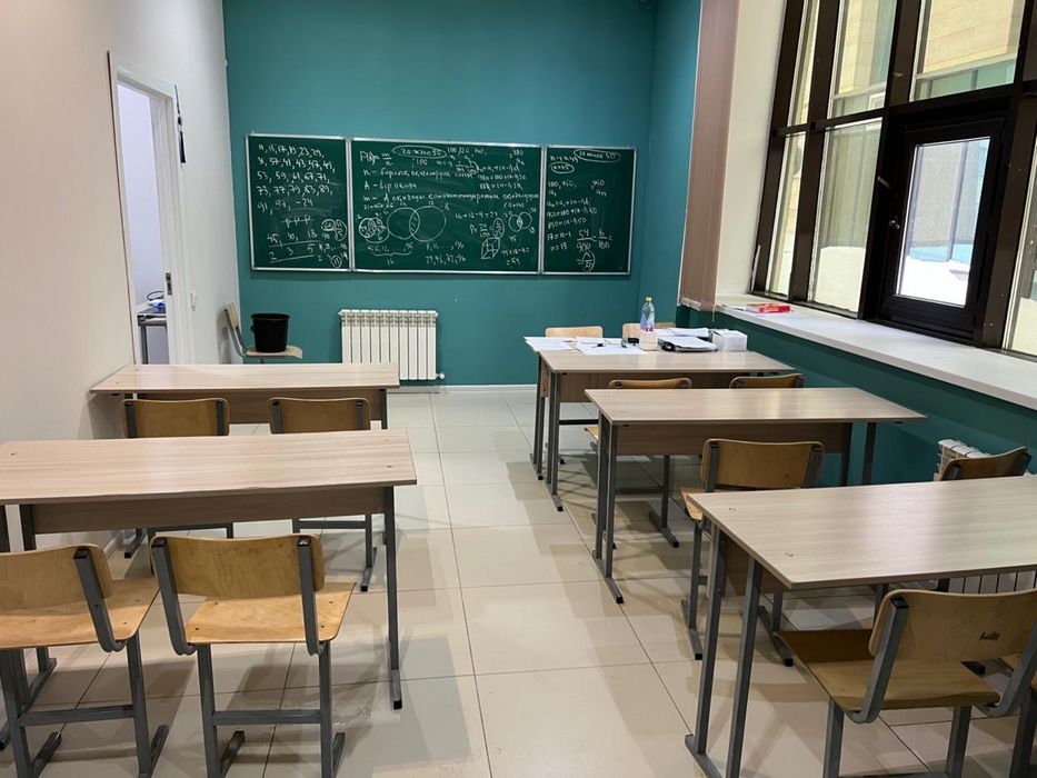 Парты, стульчики, стулья