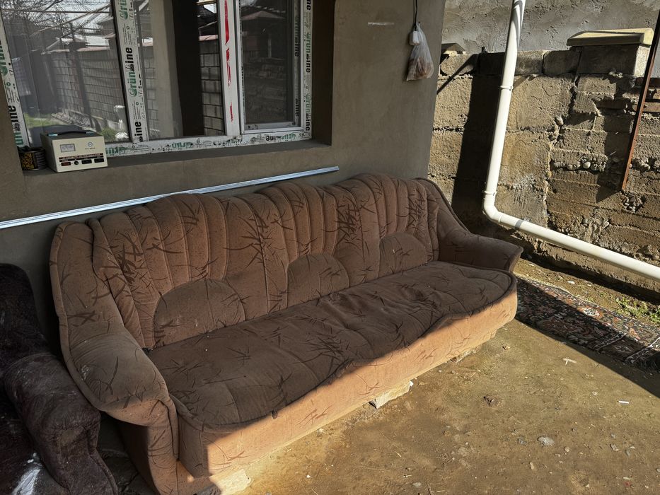 Диван б/у 10.000 тг