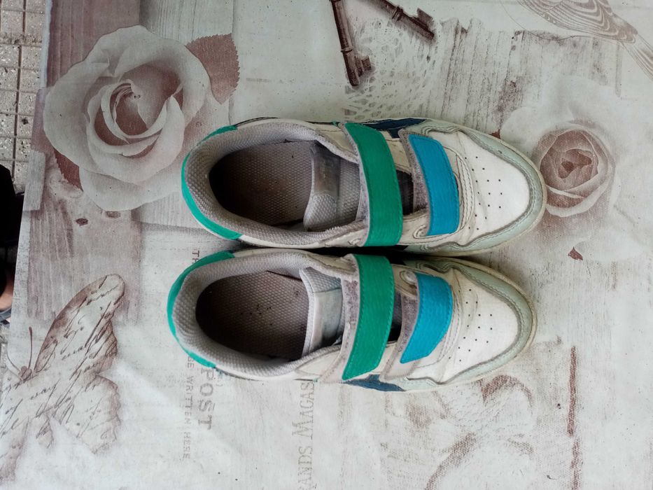 Детцки маратонки asics номер 33 23см.