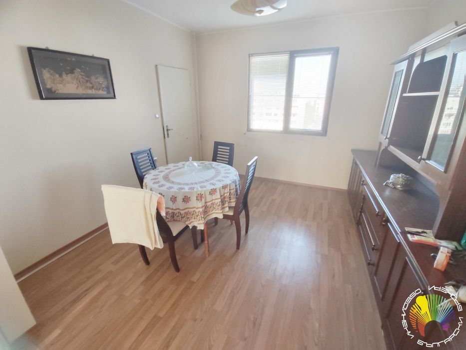 Продава се Многостаен апартамент в Бургас, Изгрев - 114 кв.м за 1395 €/кв.м - Снимка #4