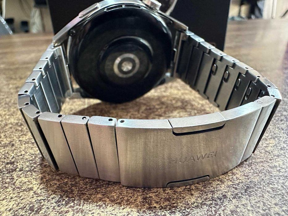 Смарт часовник Huawei Watch GT3, 46 mm, Stainless Steel, Silver